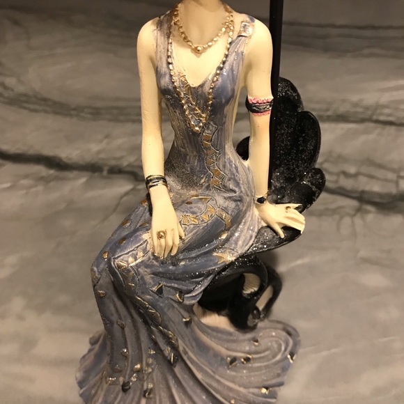 Necklace & Fine Jewelry Holder Sitting Lady Flapper Vintage Signed - Picture 3 of 7